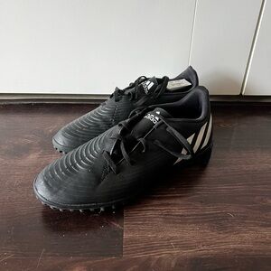 Adidas Predator Edge.4 TF Size 10